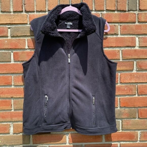 Erika Black Fleece Vest Size Large - Picture 1 of 7